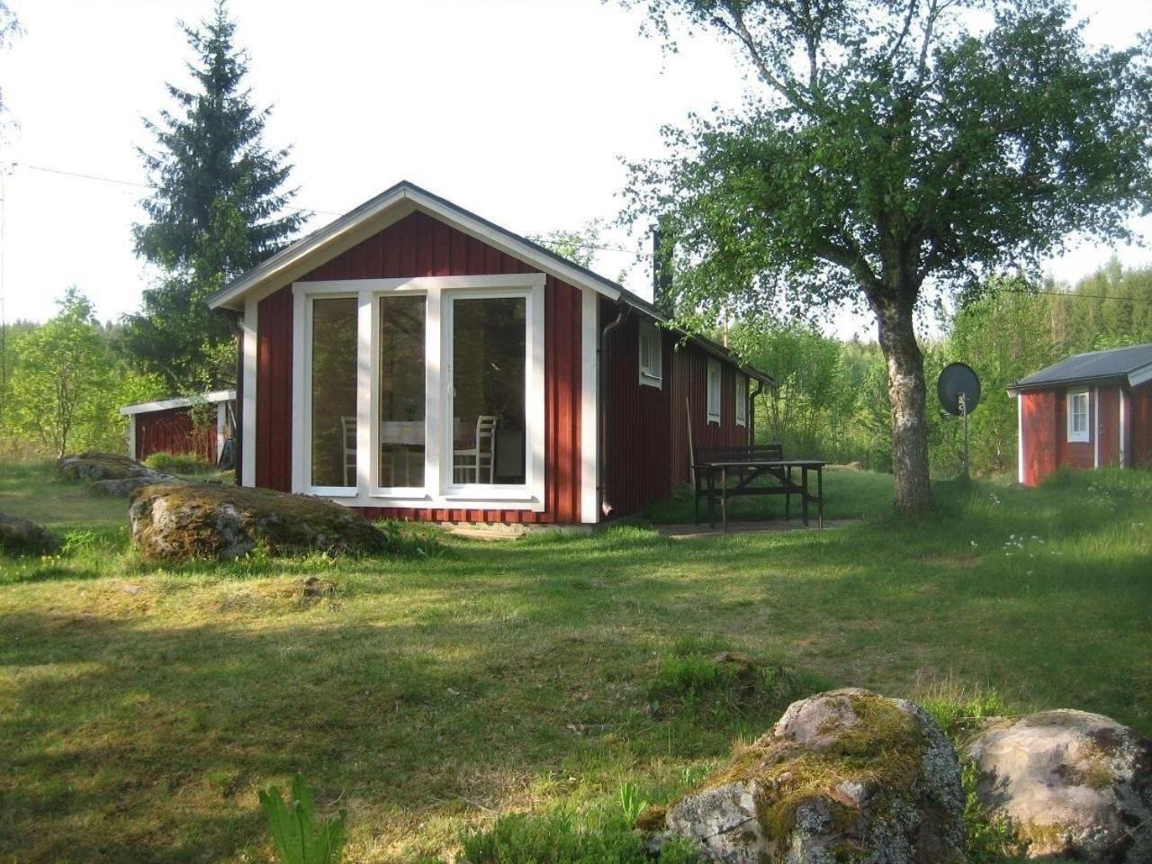 Ferienhaus In Malilla Boote Sauna See Luaran gambar
